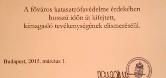 Polgárőr elismerése a Polgári Védelem Világnapon